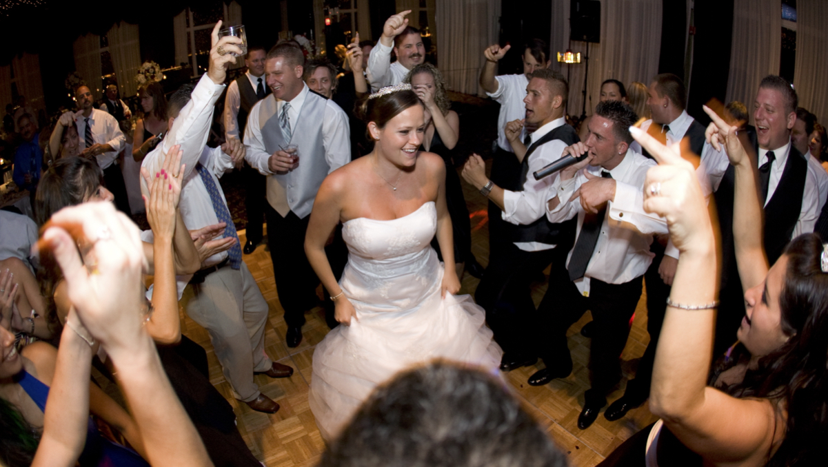 WEDDING ENTERTAINMENT